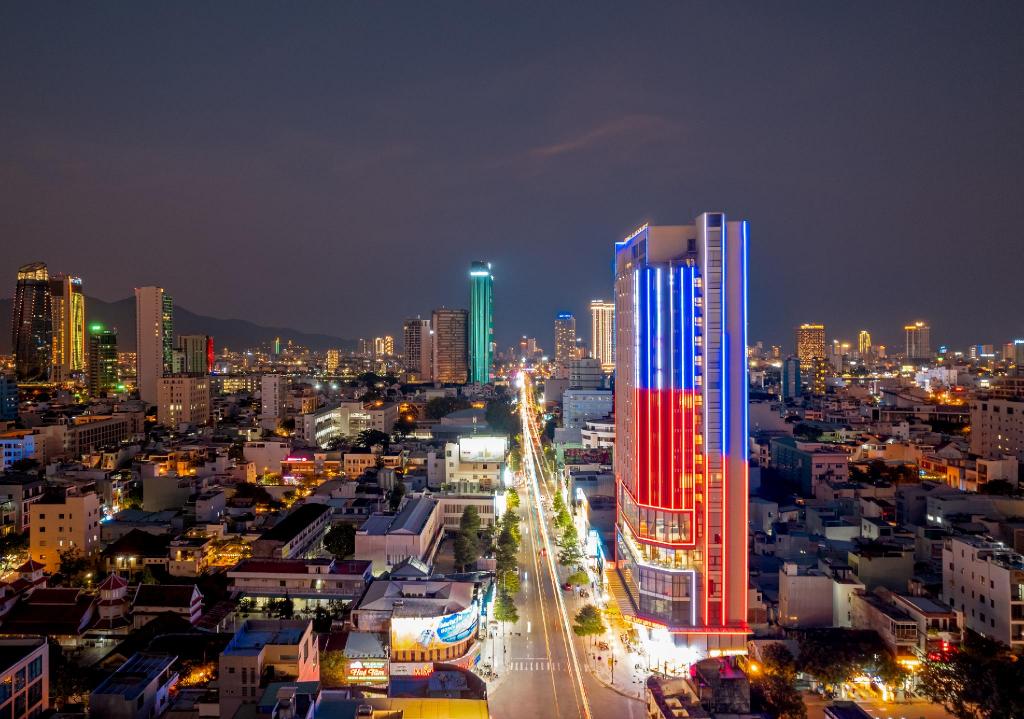 Đà Nẵng: Chọn Nơi Nghỉ Ngơi Thư Thái – So Sánh 5 Khách Sạn Tối Ưu Giấc Ngủ