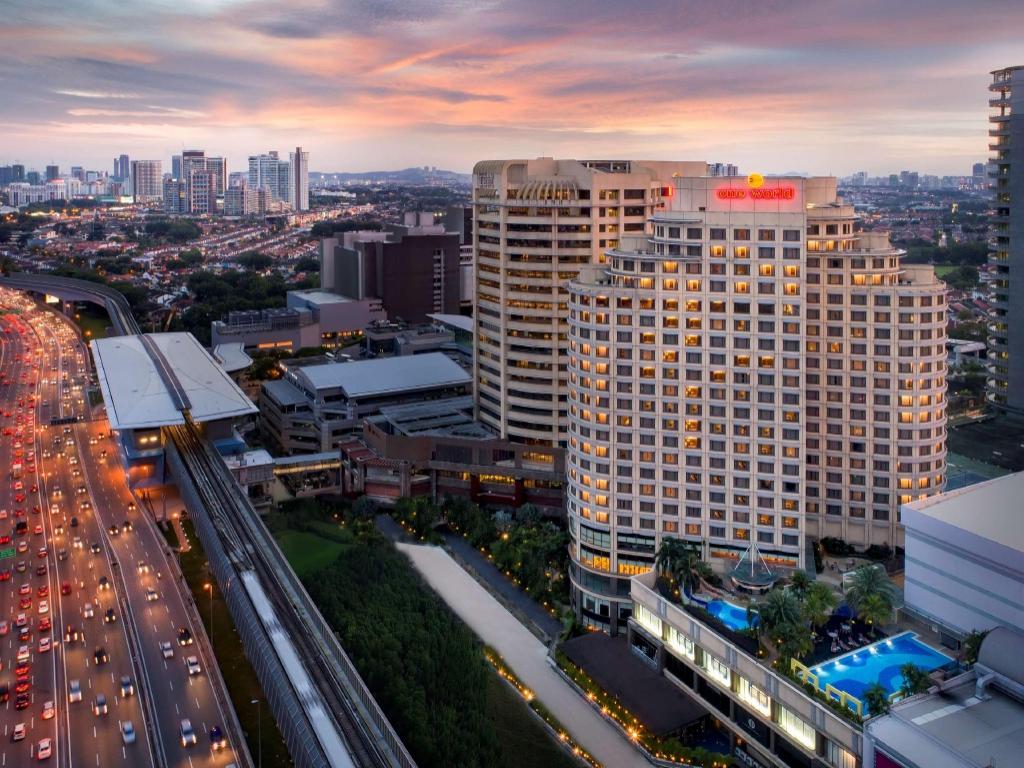 Kuala Lumpur: So Sánh Các Khách Sạn Mang Lại Giấc Ngủ Sâu và Không Gian Yên Tĩnh